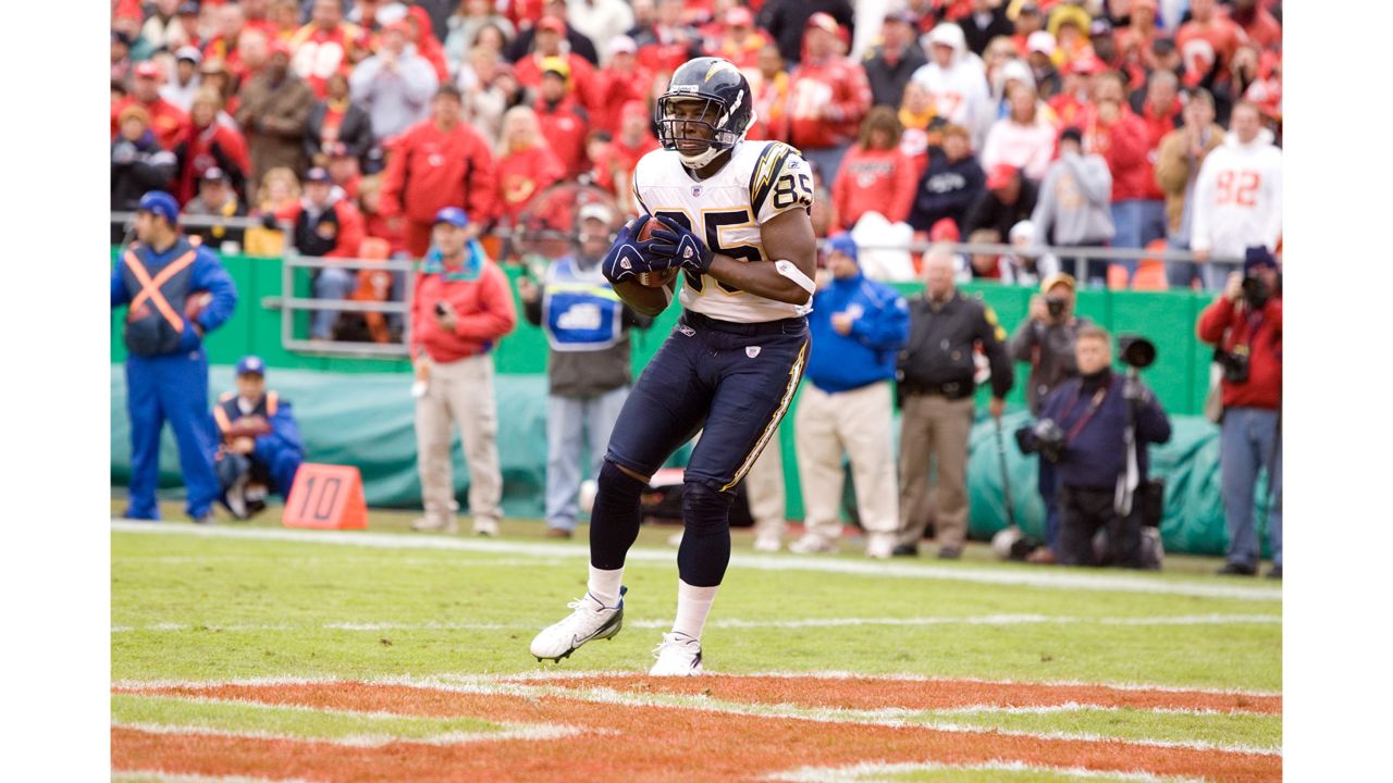 Chargers announce Antonio Gates Hall of Fame induction with tear-jerking  video