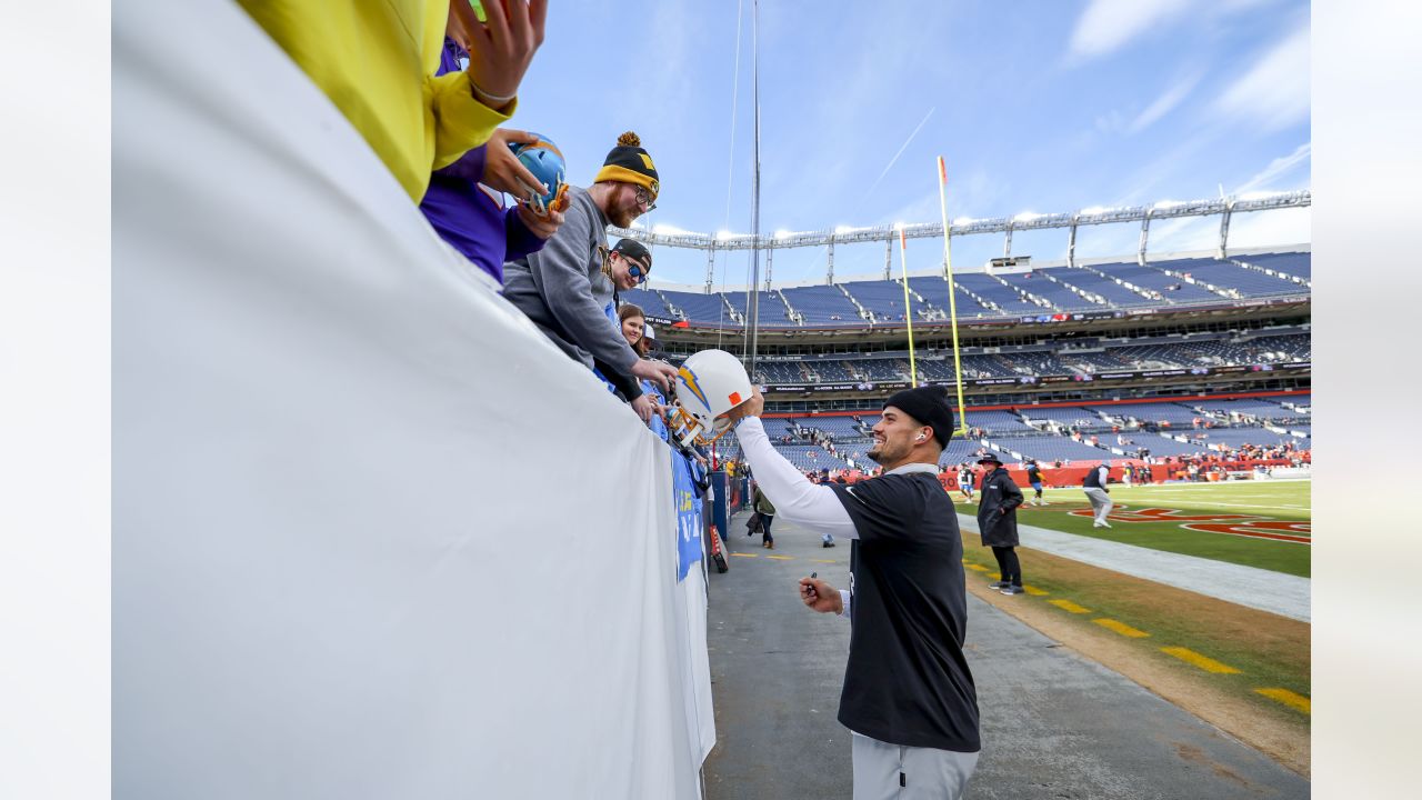 Denver Broncos vs. Los Angeles Chargers Tickets Sun, Dec 31, 2023 2:25 pm  at Empower Field At Mile High in Denver, CO