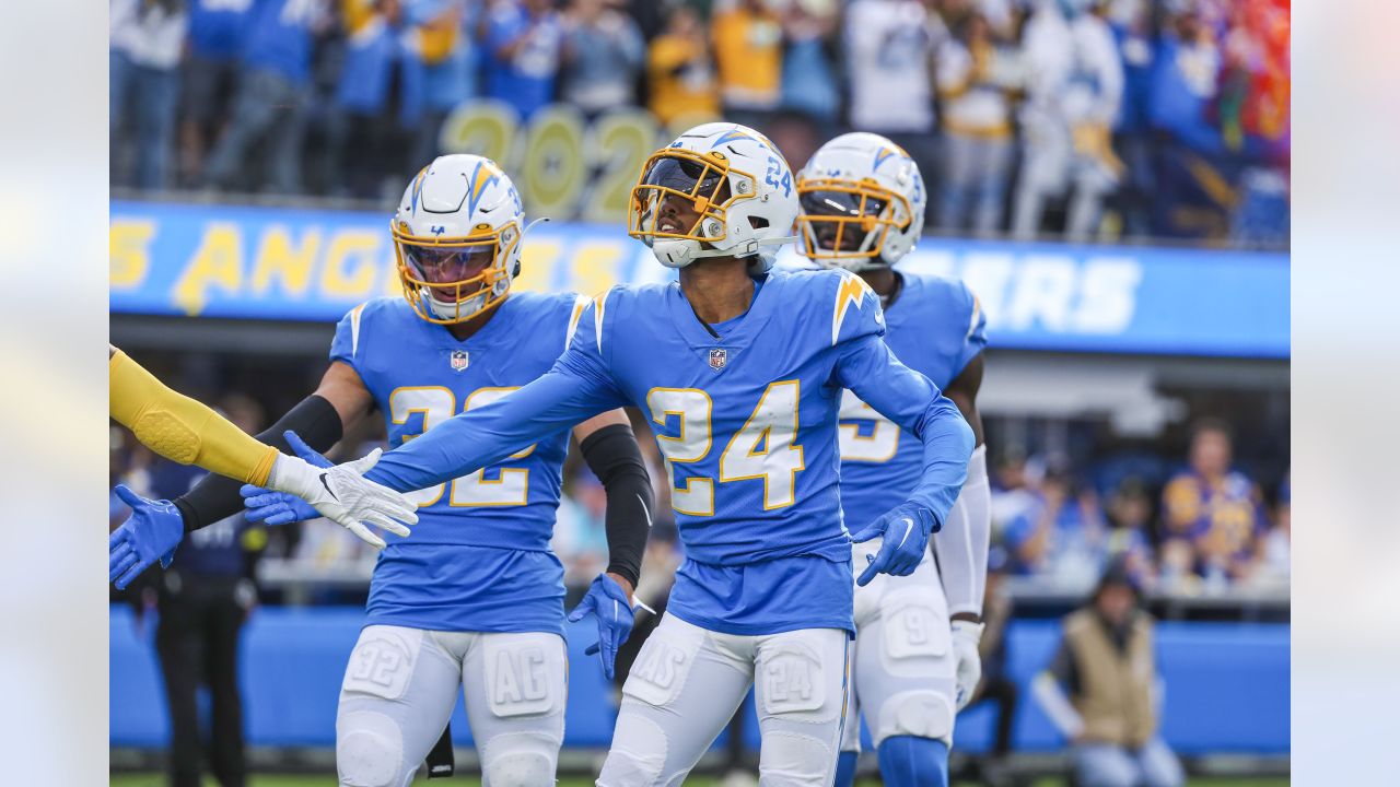 5 Takeaways: Chargers Players Who Stood Out Against the Rams