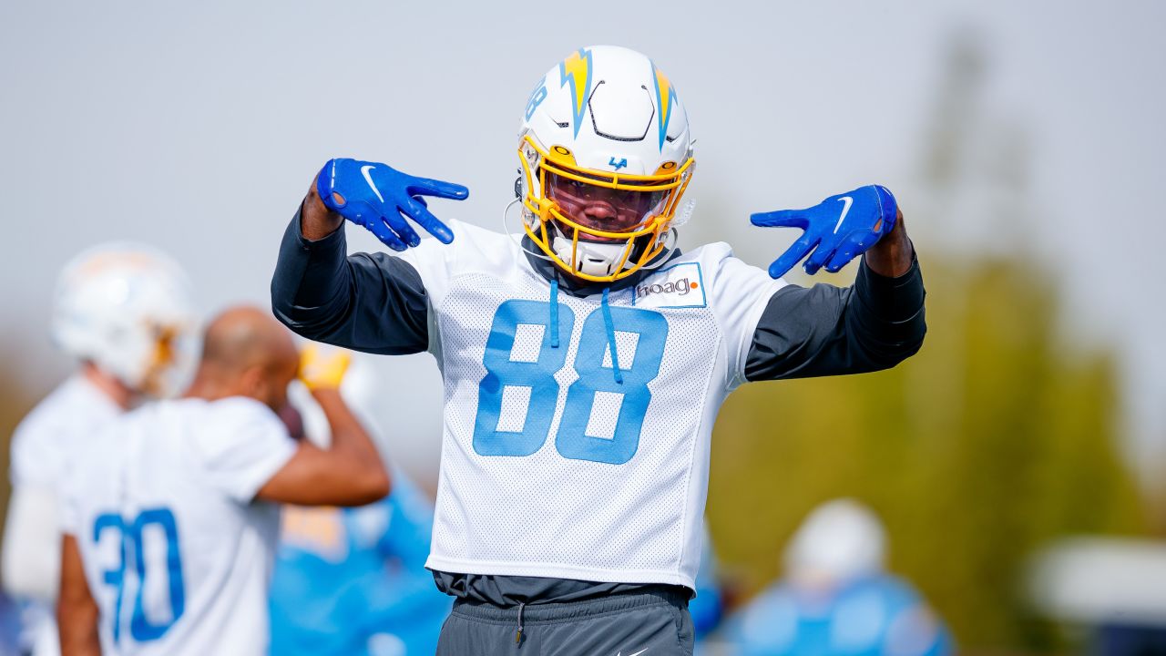 The 2023 Chargers Offensive Line: Will Jamaree Salyer Be A Starter At Left  Guard? - LAFB Network