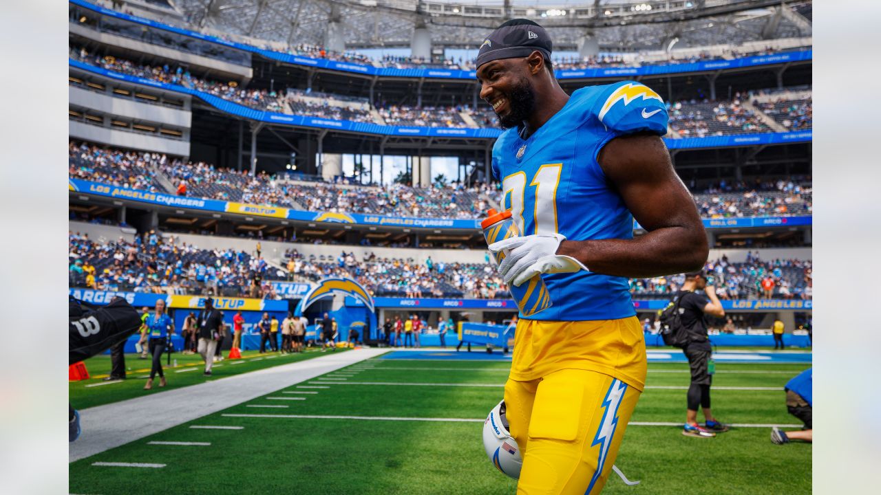 Photos: Top Shots from Week 15 vs. Los Angeles Chargers