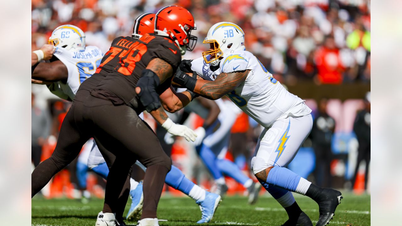 Photos: Chargers at Browns In-Game