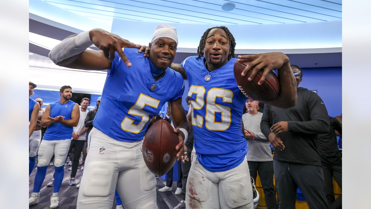 Photos: Bolts Celebrate Week 1 Victory Over Raiders