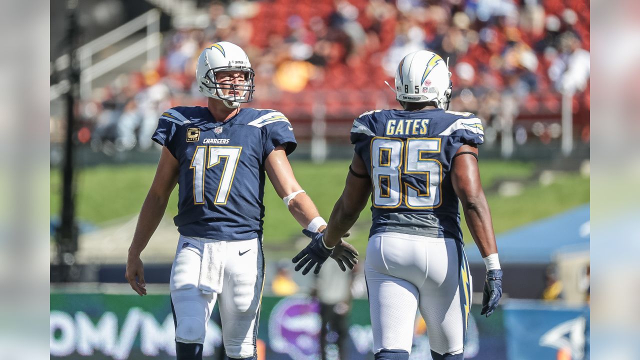 Chargers vs. Rams Recap: Rookies take charge in 34-17 victory - Bolts From  The Blue