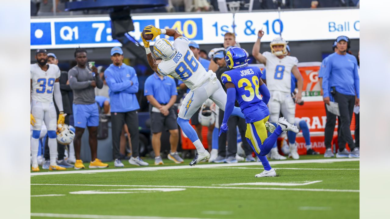 Photos: Chargers vs Rams Game Action