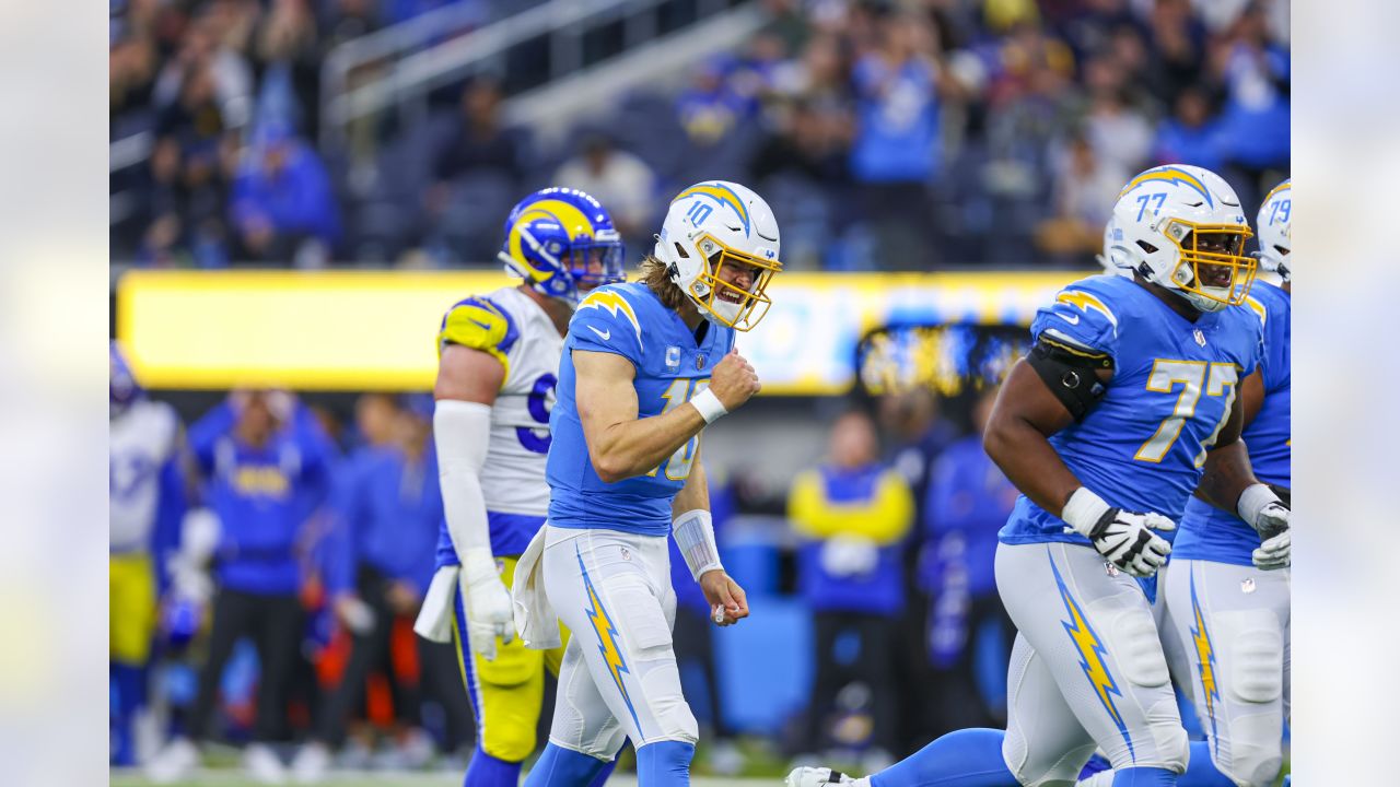 Live In-Game Updates: Los Angeles Chargers vs. Los Angeles Rams Week 17 -  Sports Illustrated Los Angeles Chargers News, Analysis and More