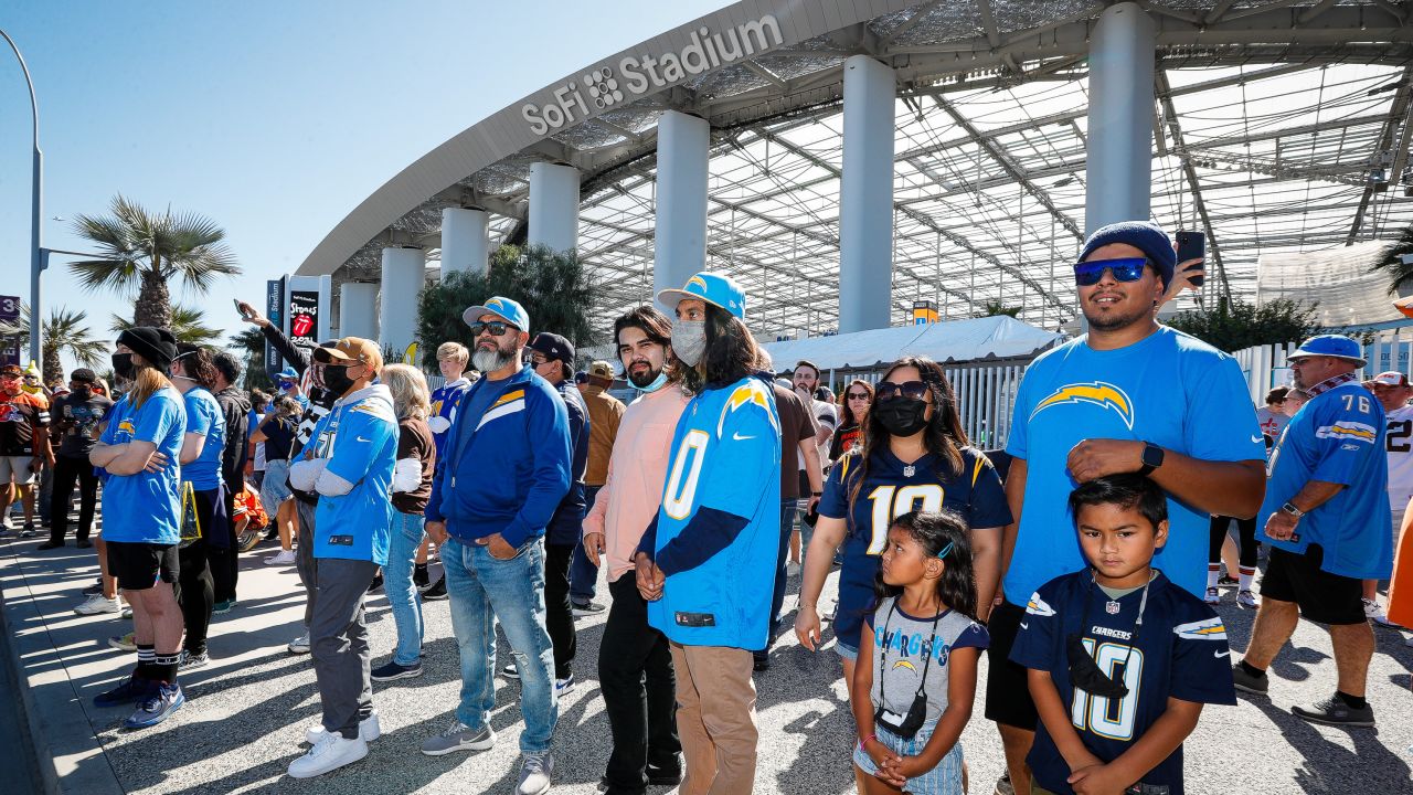 Bolts Business Highlights: Bolt Fam Packs SoFi Stadium on Sunday