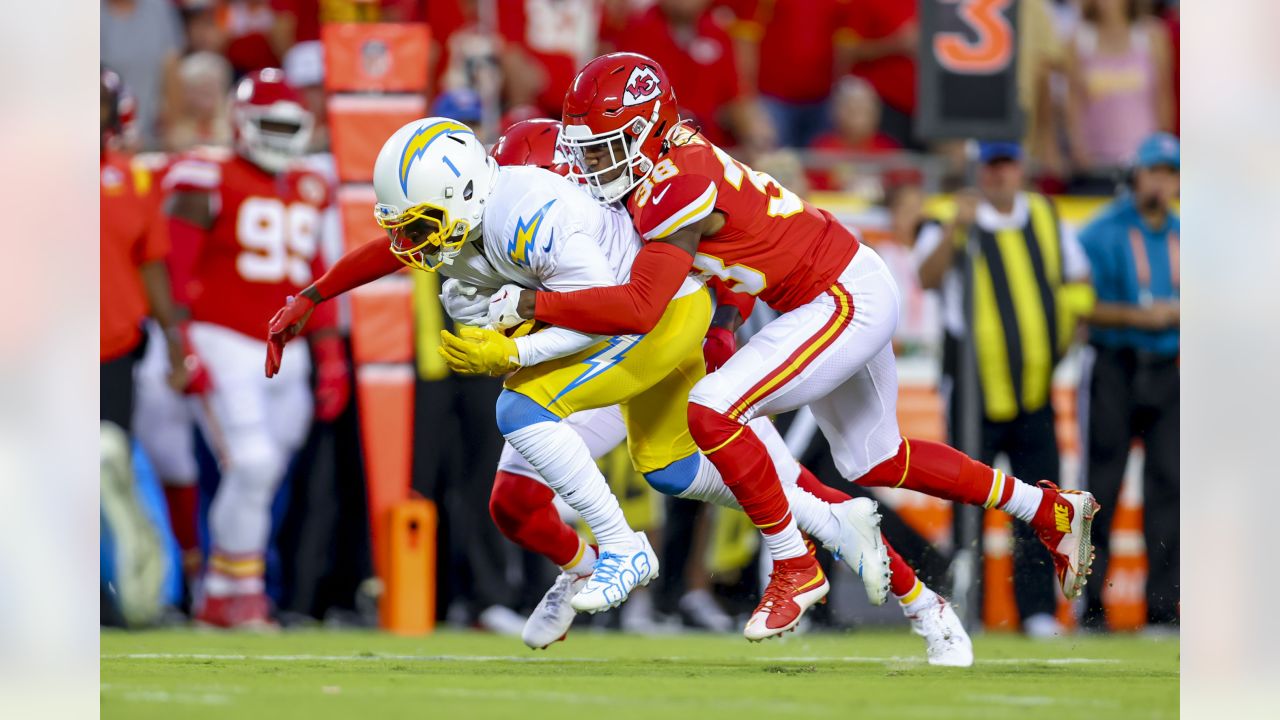 13,096 Chiefs Chargers Stock Photos, High-Res Pictures, and Images