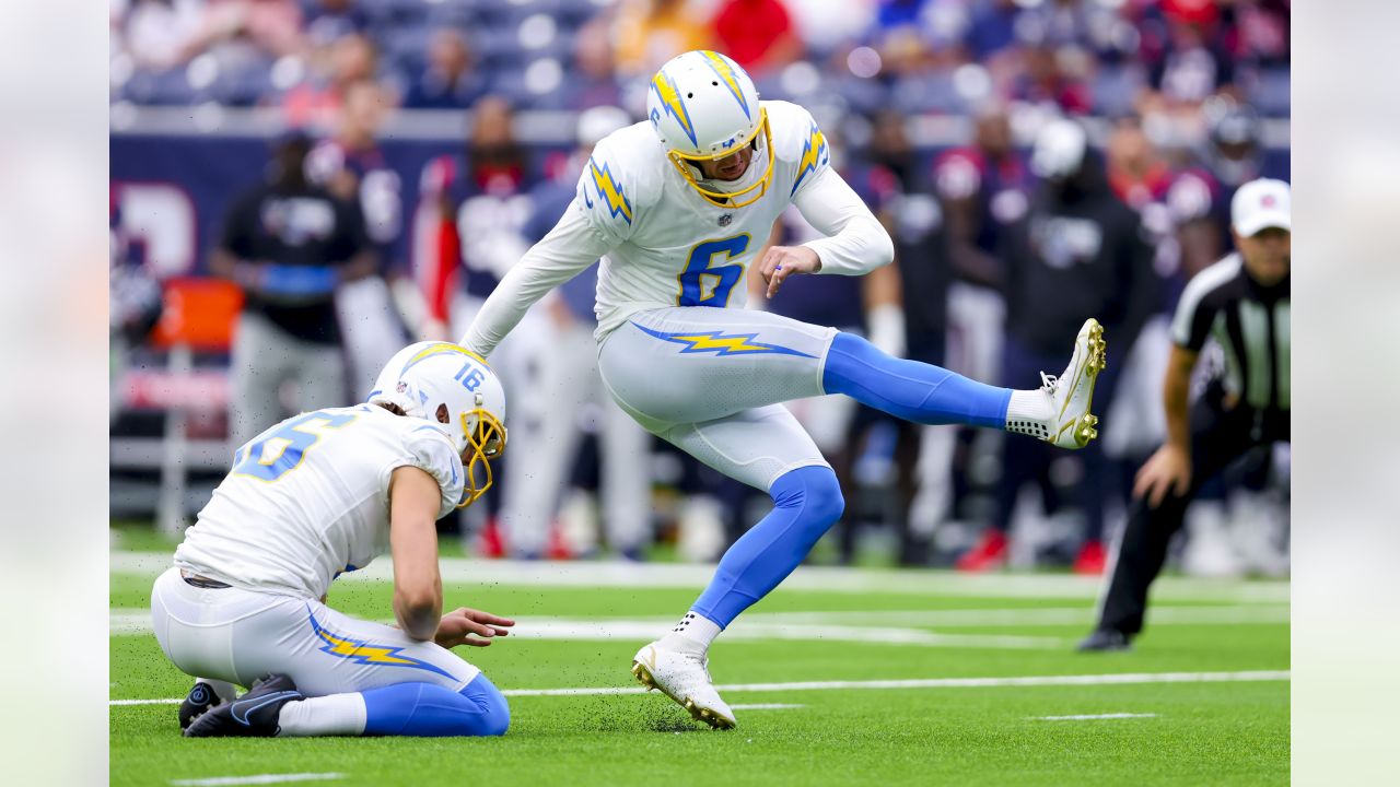 Los Angeles Chargers at Houston Texans Final Score: Chargers win 34 - 24 -  Bolts From The Blue