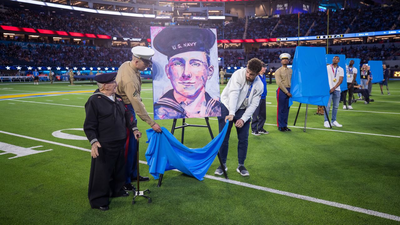 Chargers Honor Veterans and the U.S. Military During Salute to Service Game