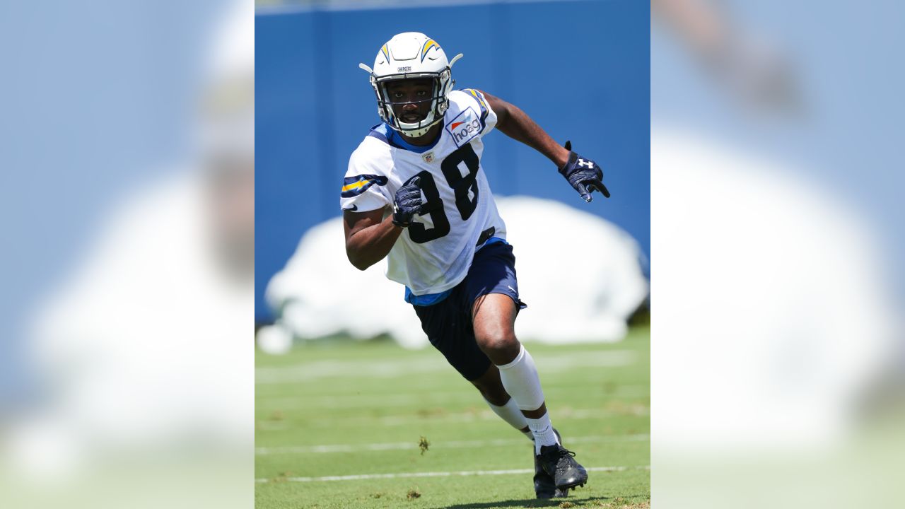 State of the Chargers CB room after re-signing Davis, Facyson