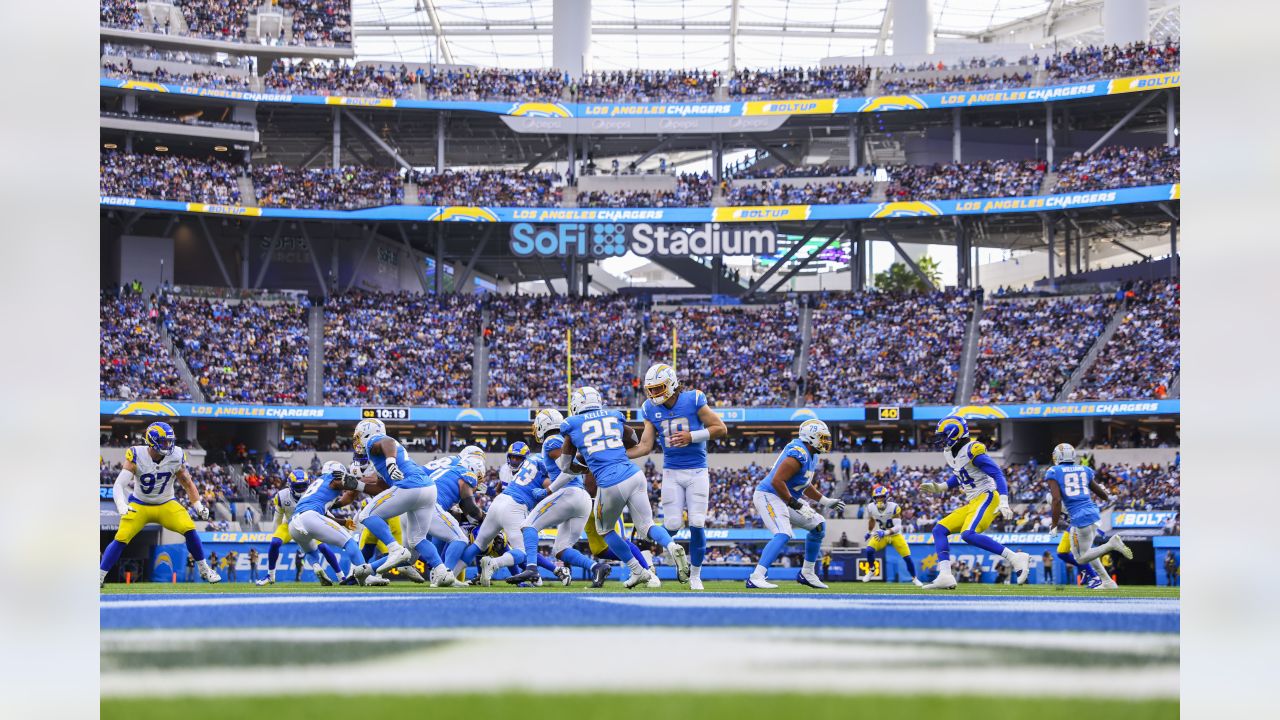 Chargers Edge Rams 13-6 in SoFi Stadium's First Game With Fans – NBC Los  Angeles