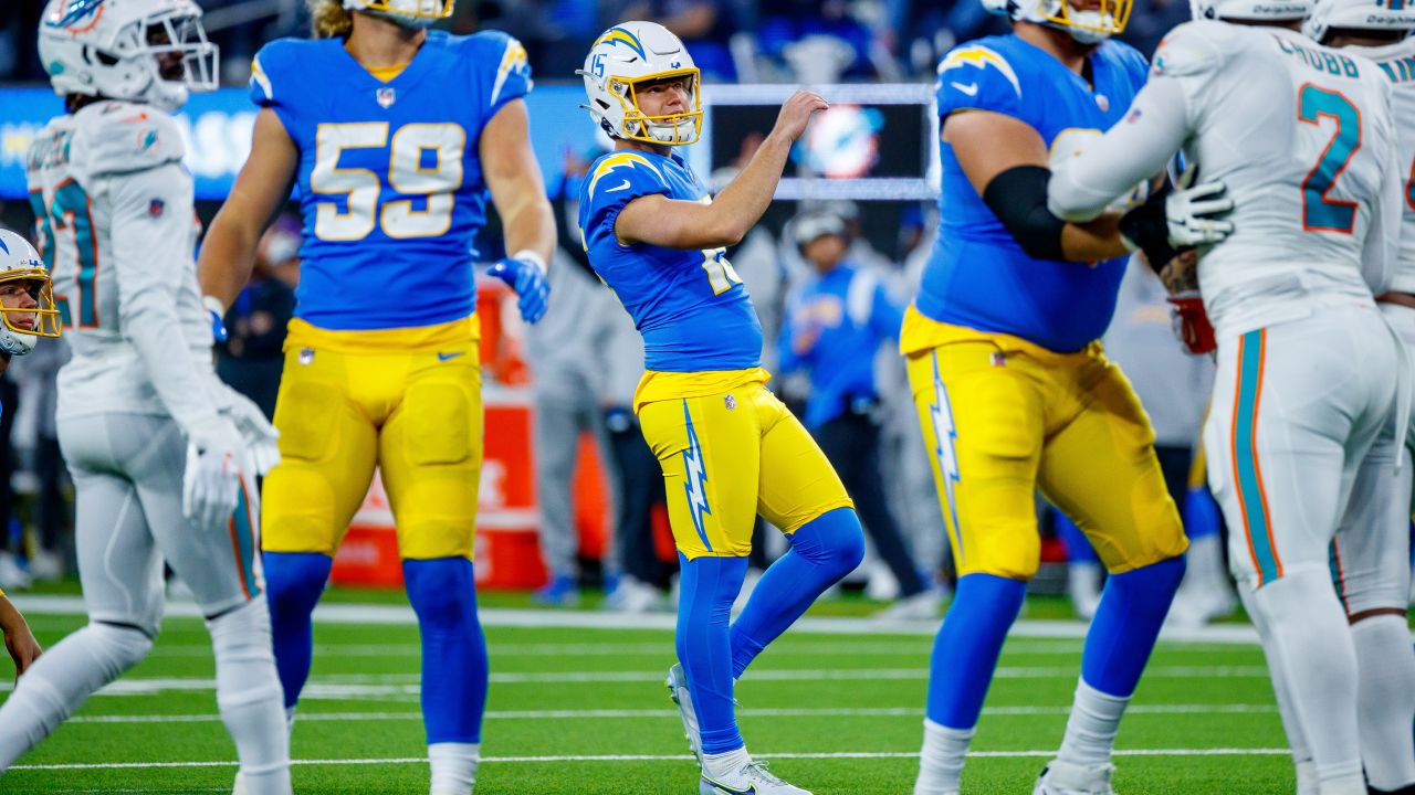 Los Angeles Chargers linebacker Derrek Tuszka (59) runs during an