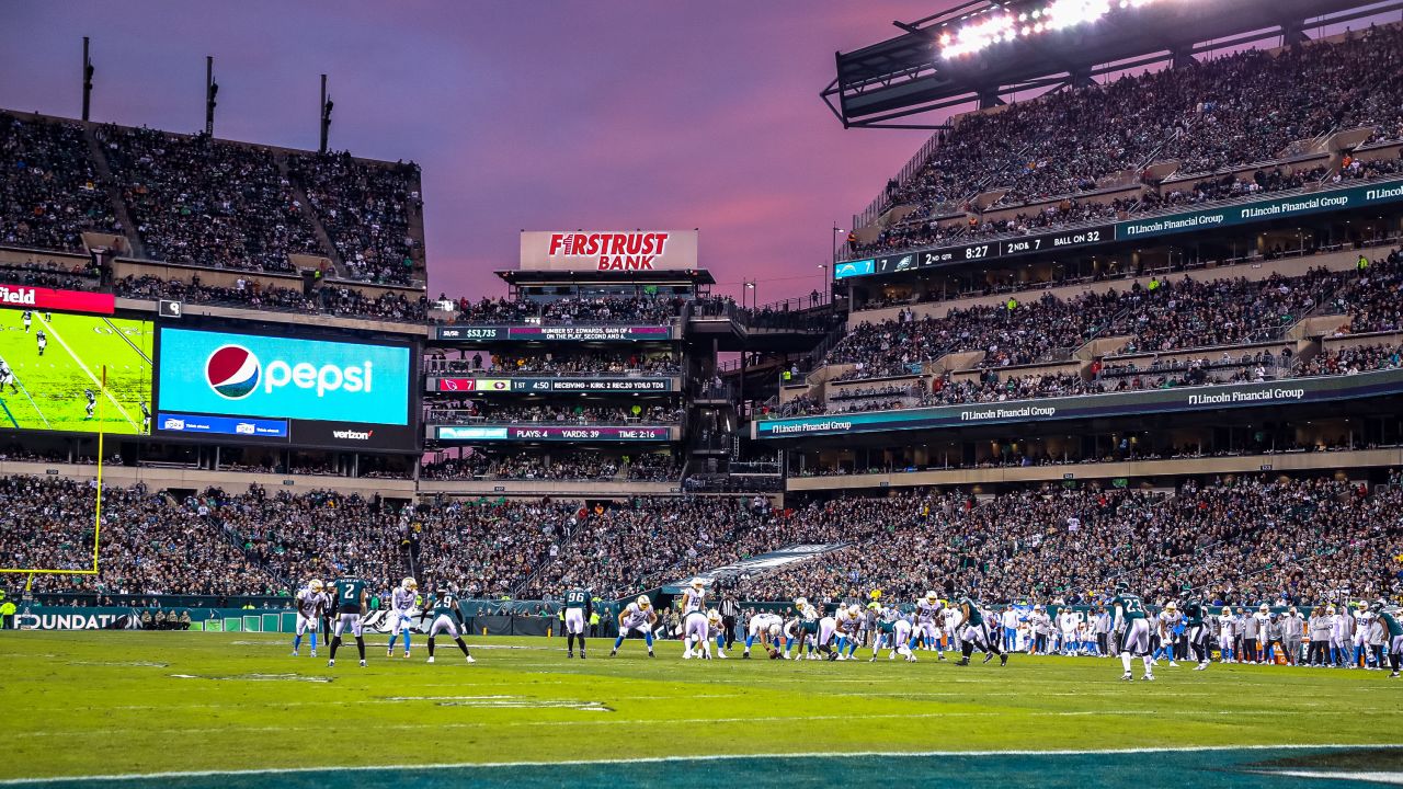 Eagles fans take over Chargers stadium: “This is like an extra