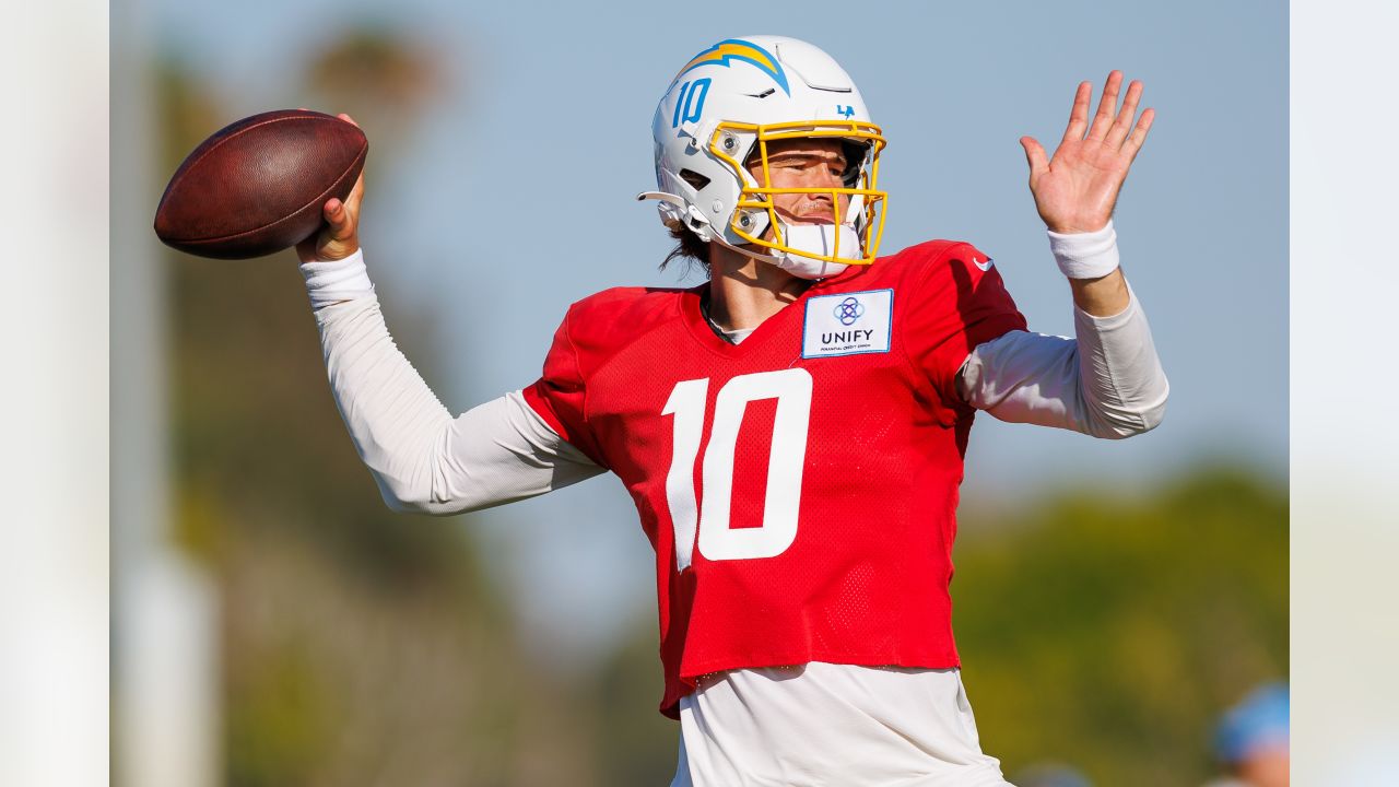 Chargers depth chart: Projecting starters at QB, RB, WR, TE following 2023  NFL Draft - DraftKings Network