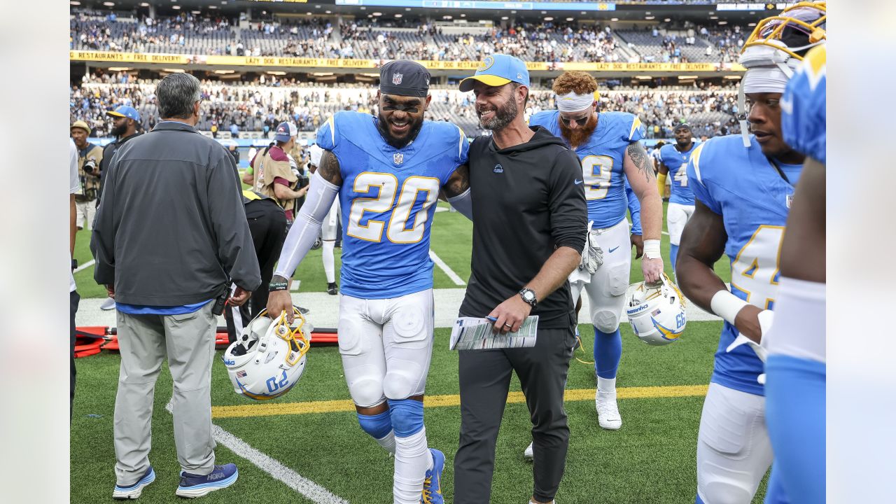 Inglewood, United States. 05th Oct, 2021. Los Angeles Chargers quarterback  Justin Herbert waves his fist to the crowd after victory over the Las Vegas  Raiders at SoFi Stadium on Monday, October 4