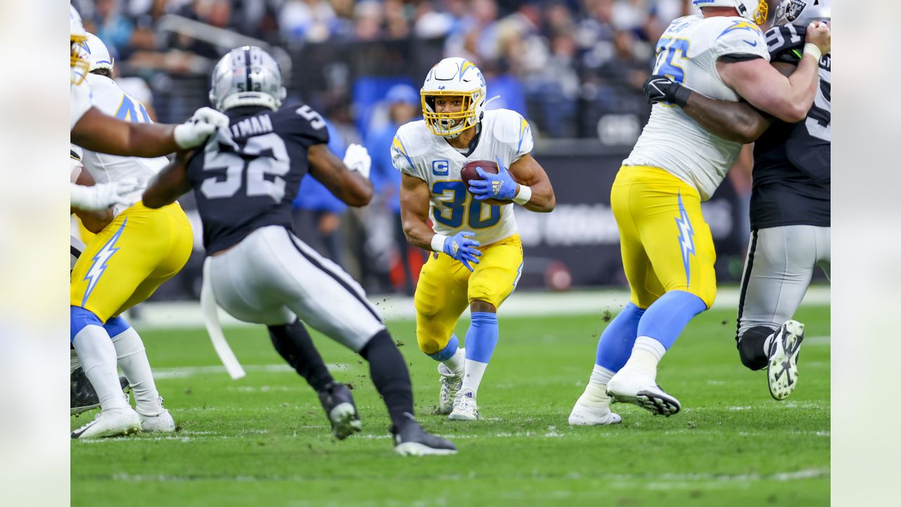 Chargers-Raiders Game Day Updates