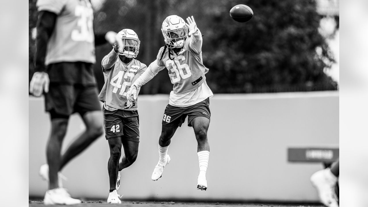 Chargers' Coach: No Set Return Date for RB Austin Ekeler, by SuperHyp  Store, Sep, 2023