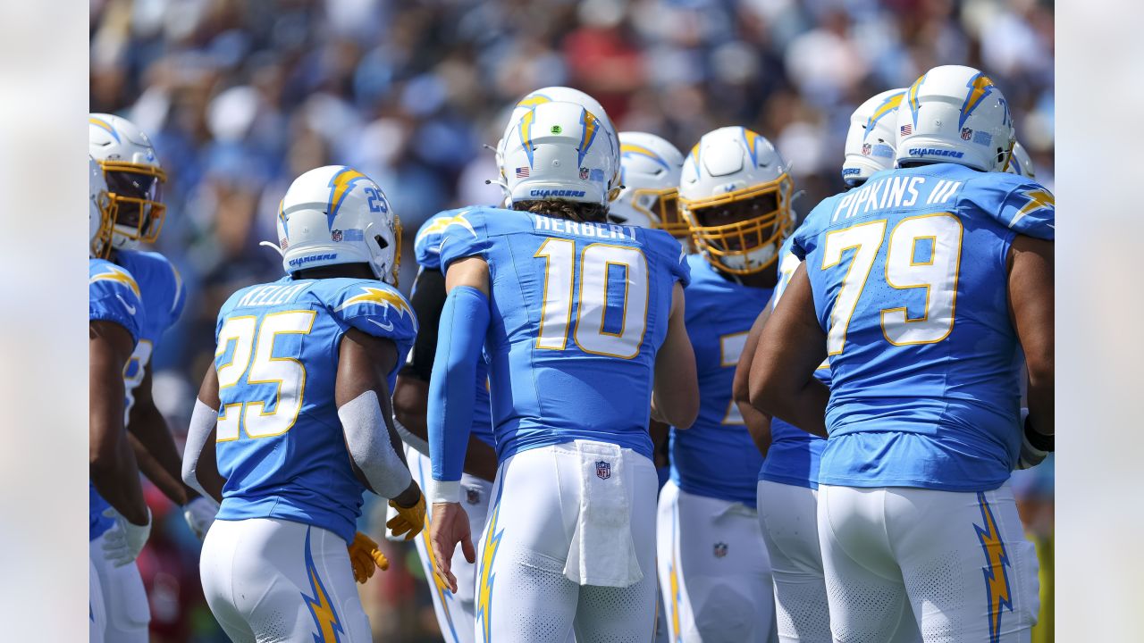 Los Angeles Chargers Week 6 Snap Counts: Big change at CB! - Bolts From The  Blue