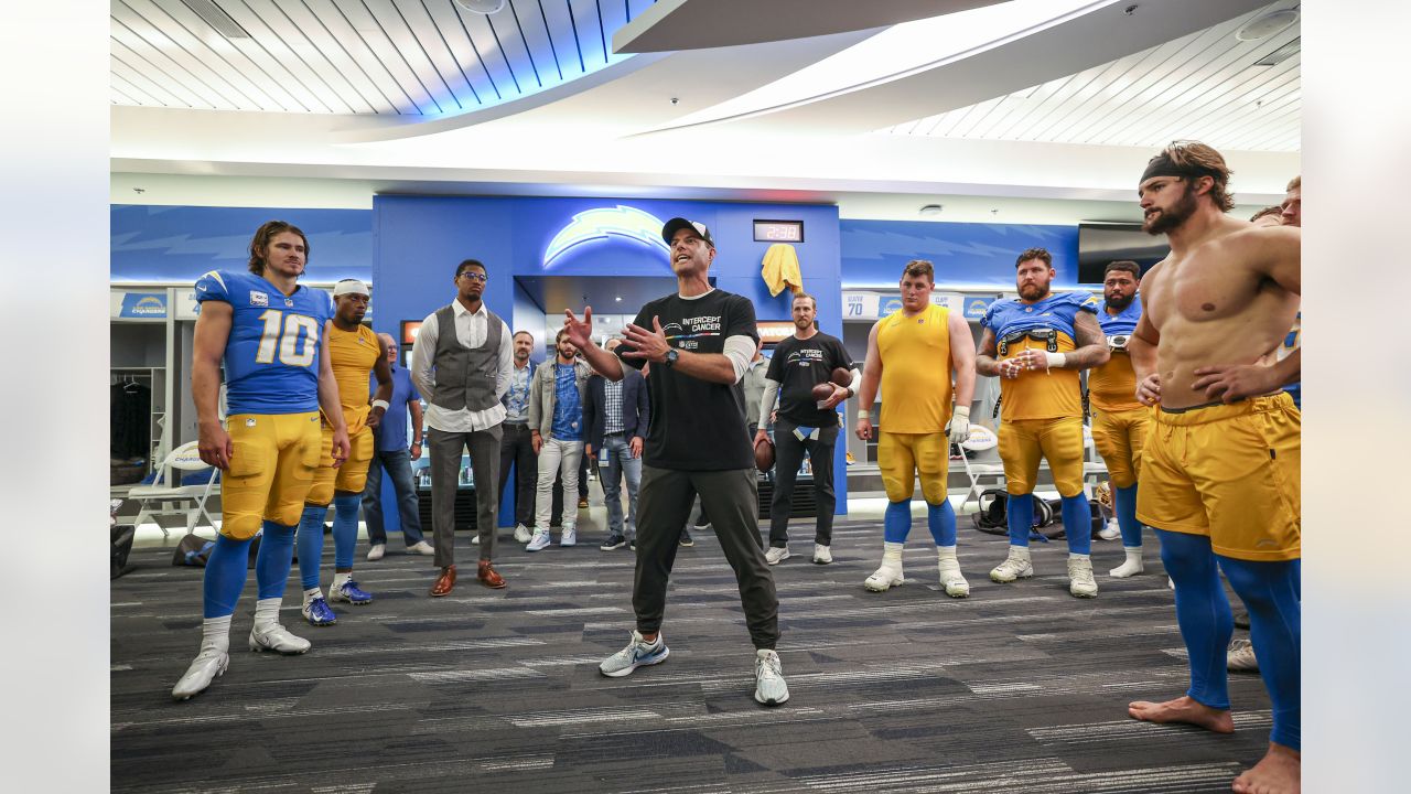 Photos: Bolts Celebrate MNF Win at SoFi Stadium