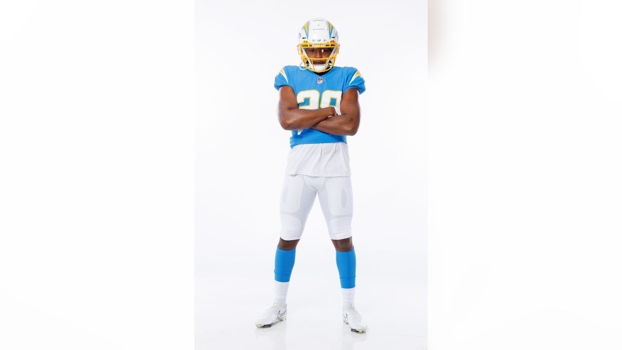 ⚡️ Los Angeles Chargers (LAC) Uniform Tracker ⚡️ on X: Our final @Chargers'  2021 uniform season matrix. Bolts (9-8) finish the season 4-5 when wearing  white, 4-2 wearing powder blue, 0-1 wearing