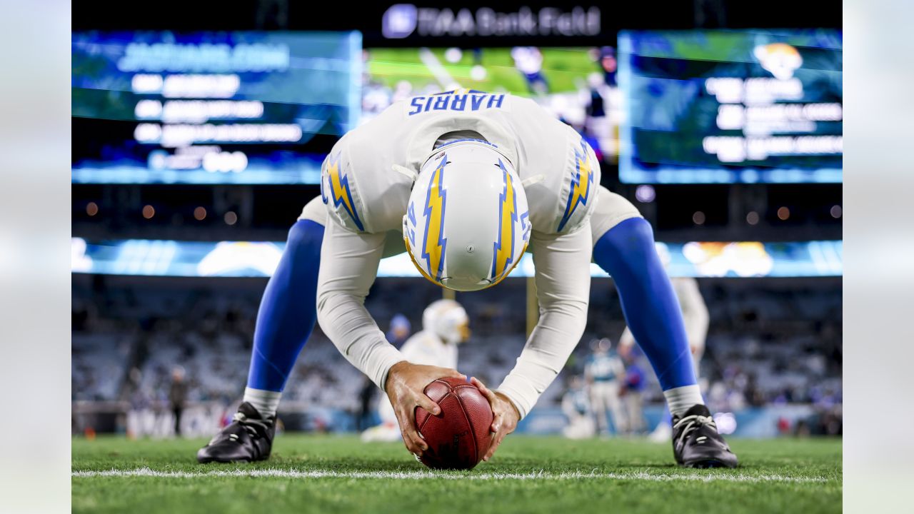 Los Angeles Chargers center Will Clapp (76) warms up before an NFL  wild-card football game against the Jacksonville Jaguars, Saturday, Jan.  14, 2023, in Jacksonville, Fla. (AP Photo/Gary McCullough Stock Photo -  Alamy