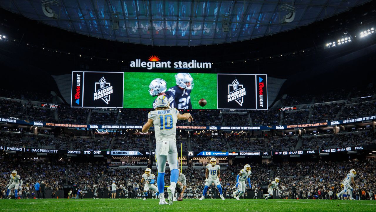 Top Shots: Bolts Rally Against Raiders in Vegas