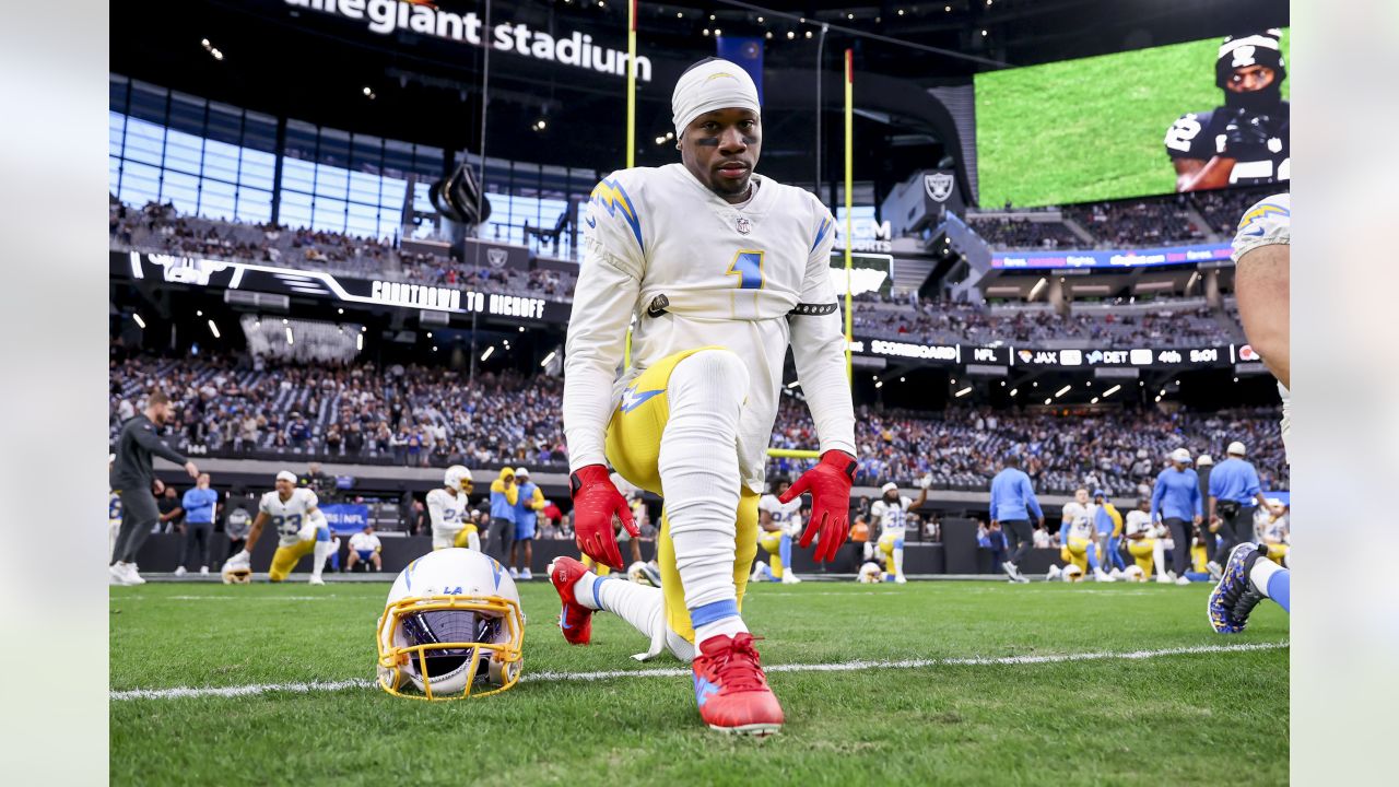 BREAKING: Davante Adams Sustains Heart-Stopping Injury For Las Vegas  Raiders Fans