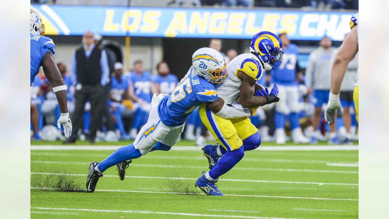 Los Angeles Rams vs. Los Angeles Chargers highlights