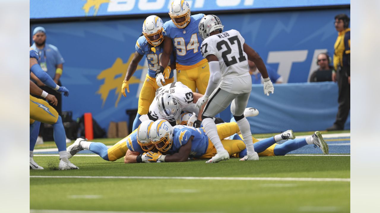 Las Vegas Raiders vs Los Angeles Chargers: A Close Rivalry Resumes at SoFi  Stadium - BVM Sports