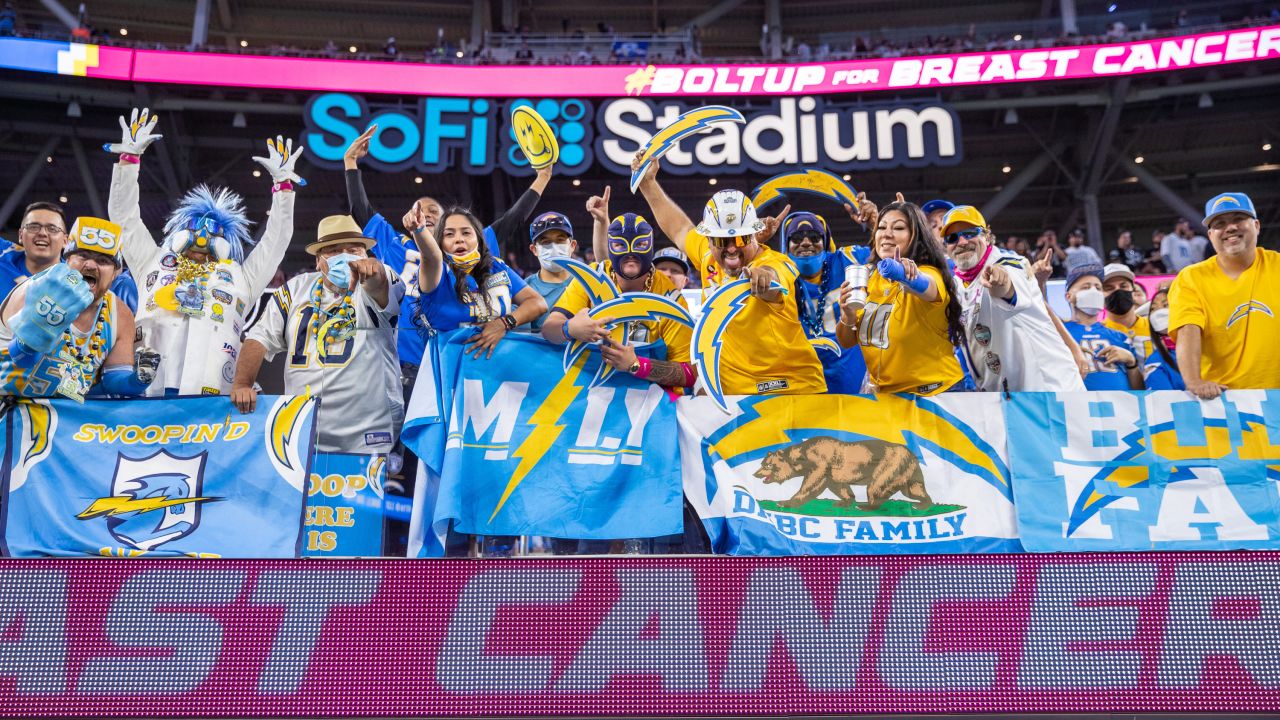 Photos: Bolts Celebrate MNF Win at SoFi Stadium