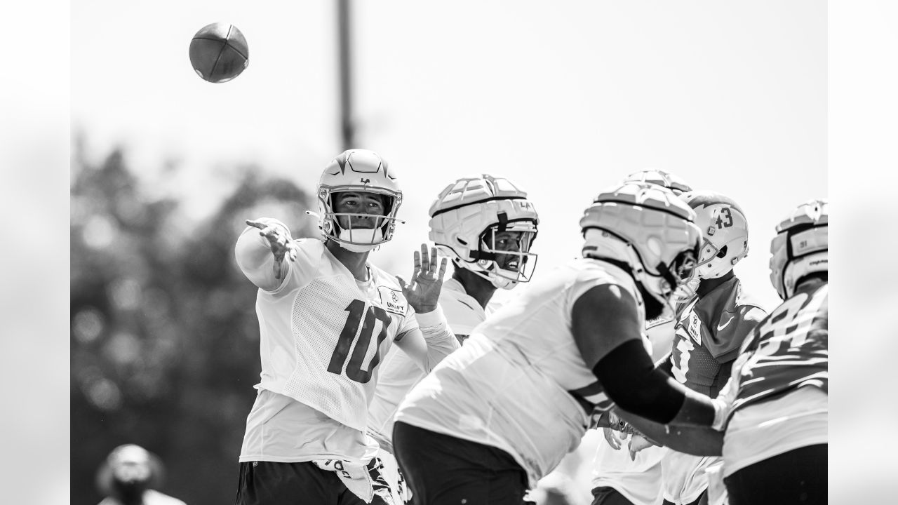 NFL nike Untouchable Vapor Los Angeles Chargers #10 Justin Herbert