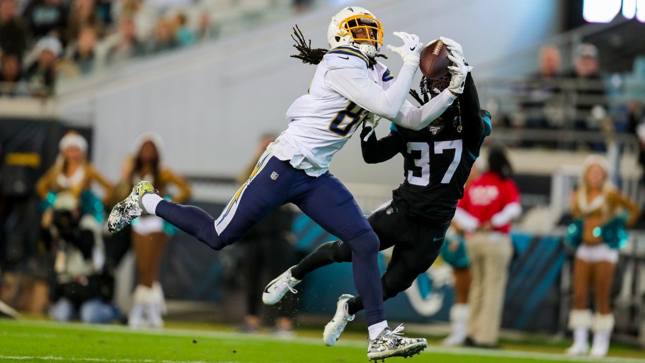 Rivers, Chargers gouge reeling Jaguars, 38-14