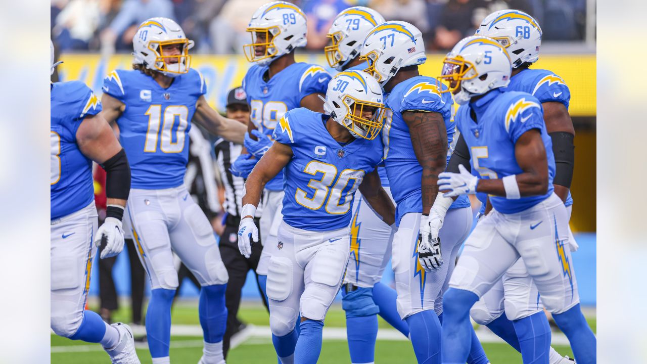 Los Angeles Rams vs Los Angeles Chargers - January 01, 2023