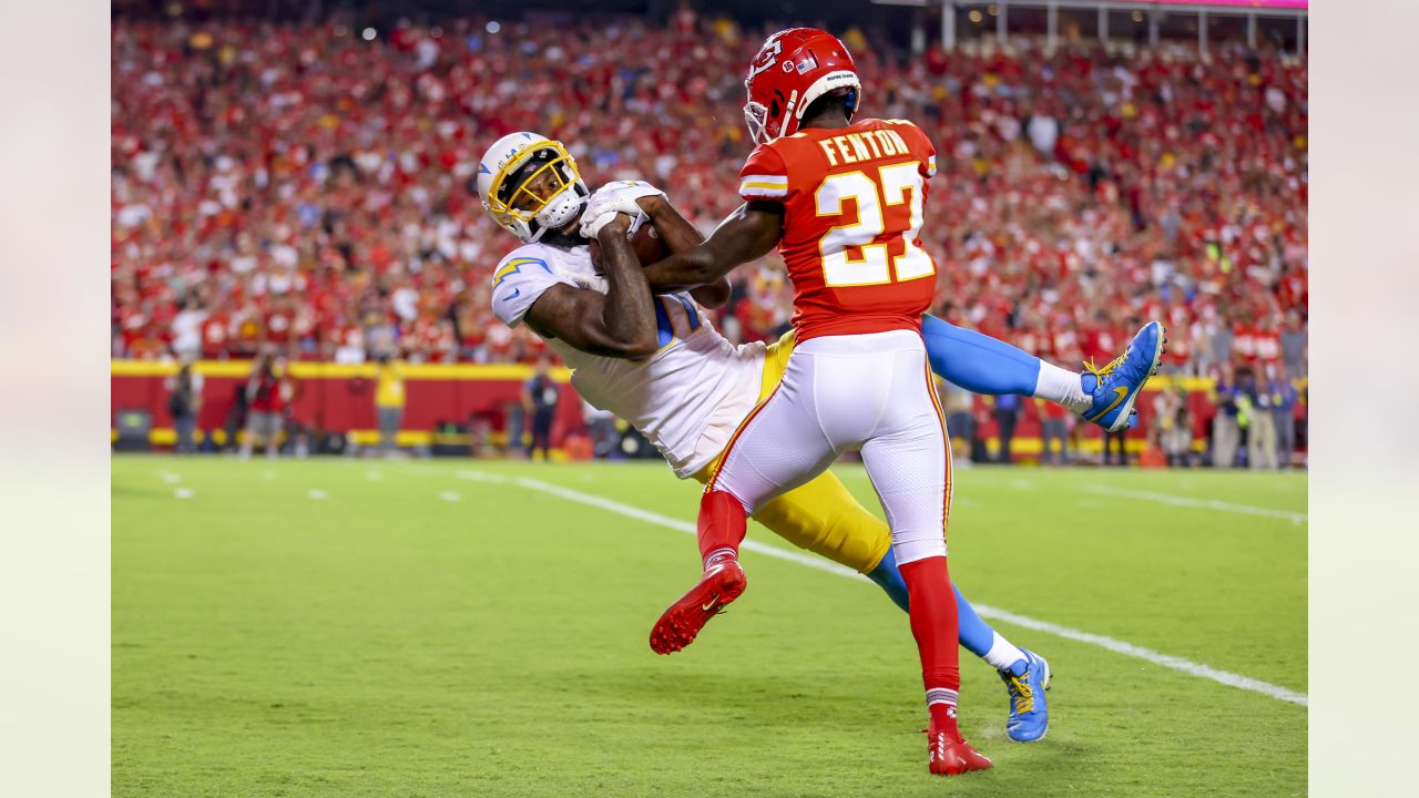 The Chiefs showed up to the Chargers game. : r/KansasCityChiefs