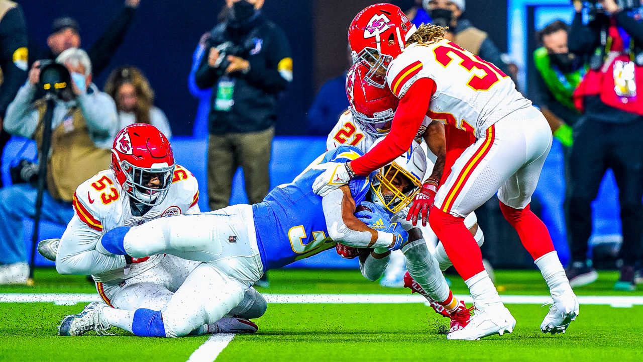 Chargers-Chiefs takeaways: Why defense is still L.A.'s Achilles' heel