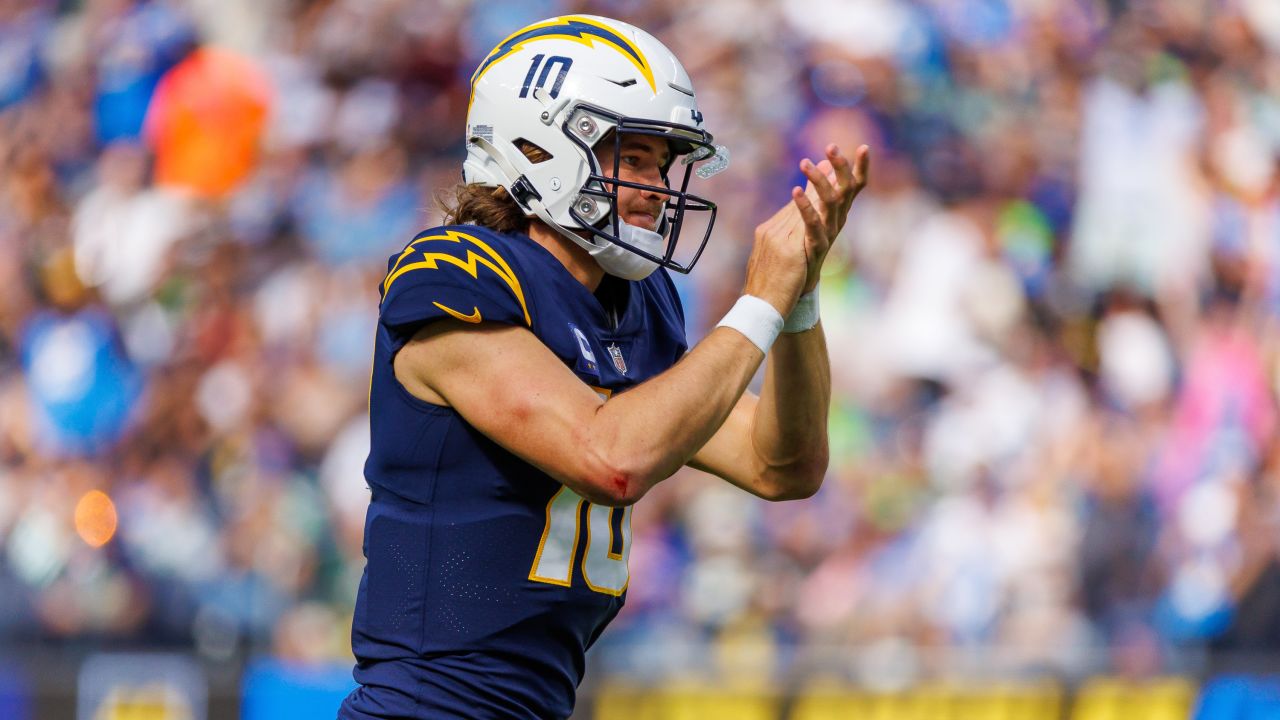 Los Angeles Chargers 2022 NFL Mock Draft Tracker 14.0: Picks from ESPN,  PFF, CBS, The Athletic