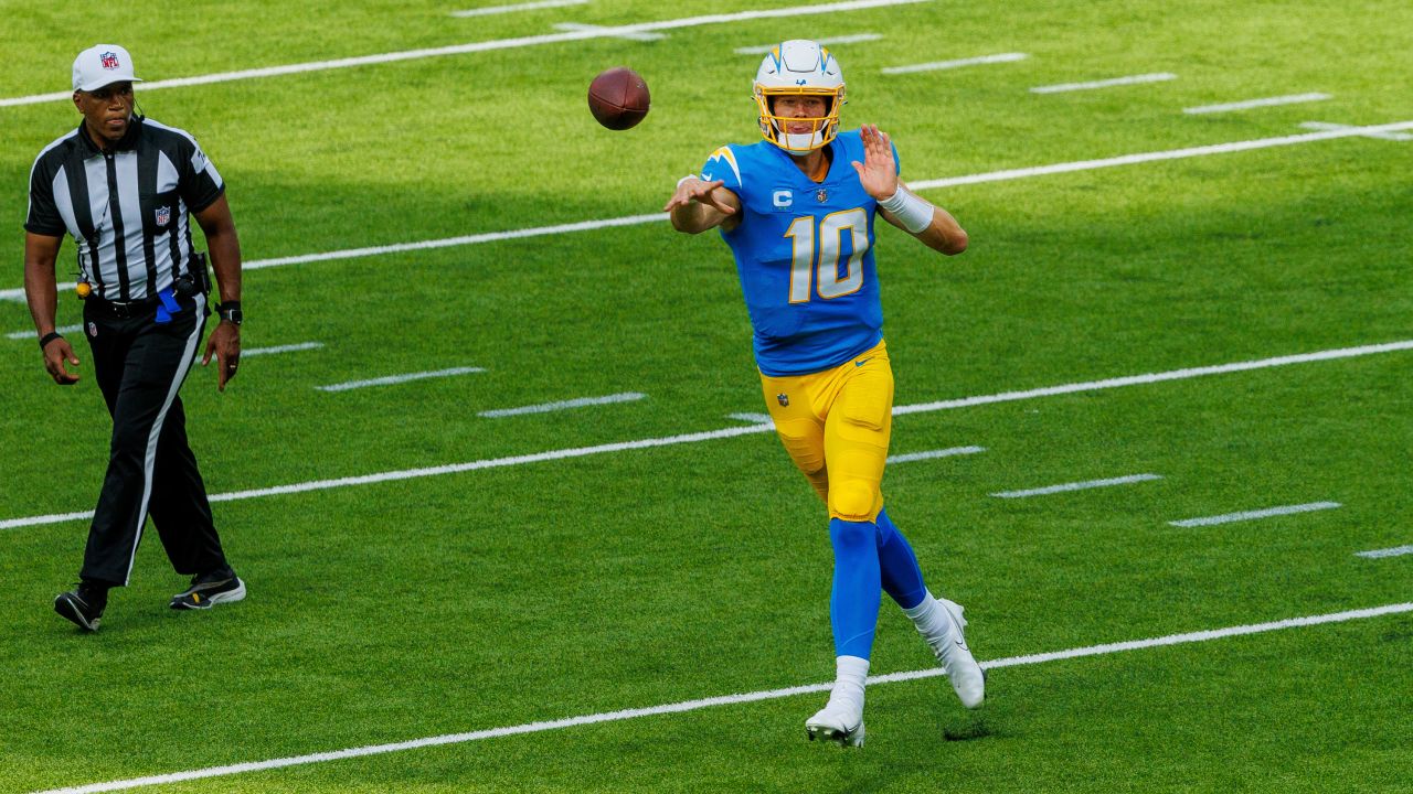 Bolts Buzz  ESPN's Bill Barnwell Suggests 1st-Round Move for Chargers