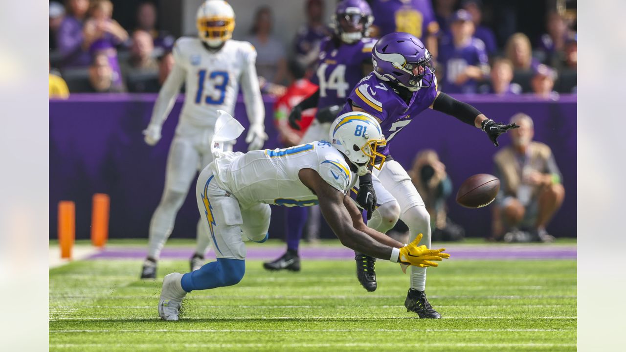 Los Angeles Chargers wide receiver Keenan Allen runs against the Carolina  Panthers during an NFL football game Sunday, Sept. 27, 2020, in Inglewood,  Calif. (AP Photo/Alex Gallardo Stock Photo - Alamy