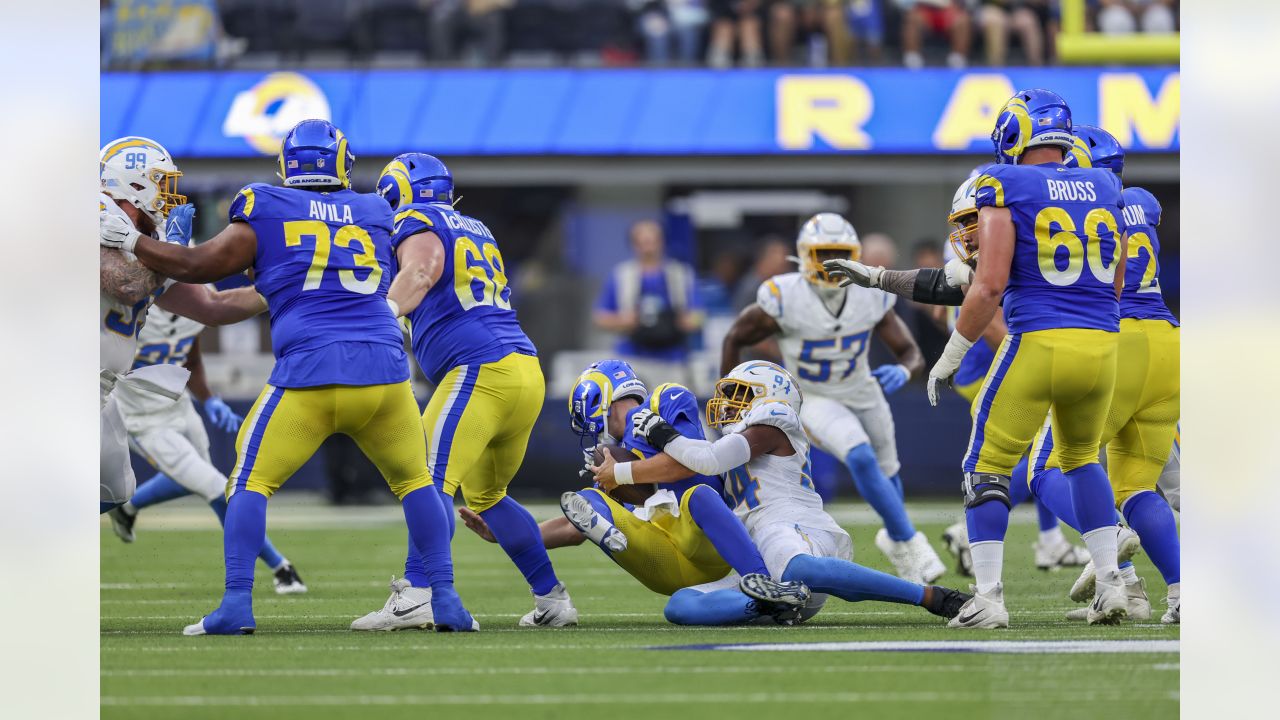 Photos: Chargers vs Rams Game Action