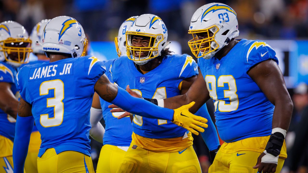 Chargers News: S James, EDGE Mack named 2022 Pro Bowl starters - Bolts From  The Blue