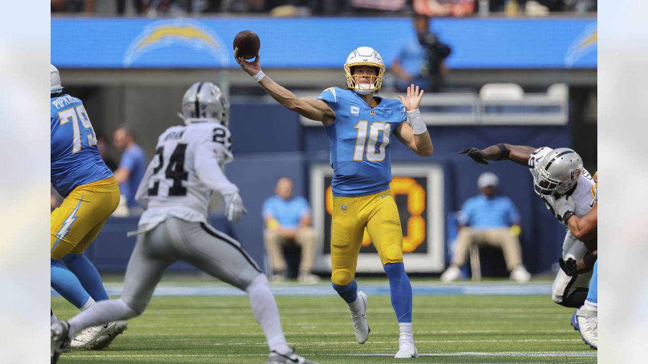 Los Angeles Chargers vs. Las Vegas Raiders Tickets Sun, Oct 1, 2023 1:05 pm  at SoFi Stadium in Inglewood, CA