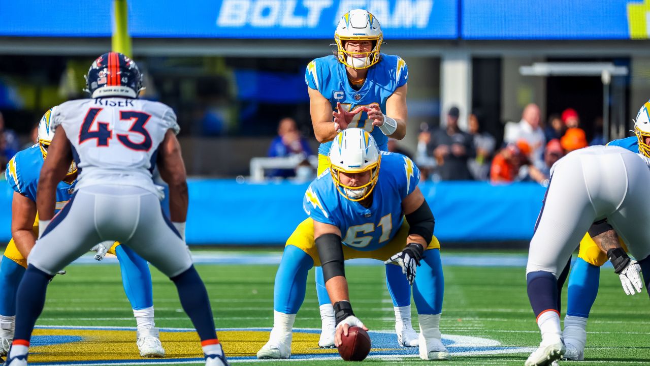 Chargers Beat Broncos, 34-13, in Week 17 of 2021 Season