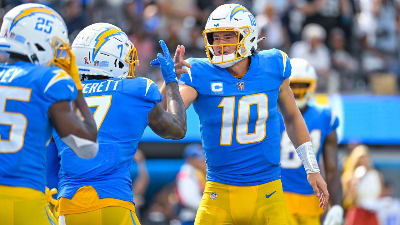 All hail the NFL's coolest jersey: Chargers embrace powder blues - ESPN