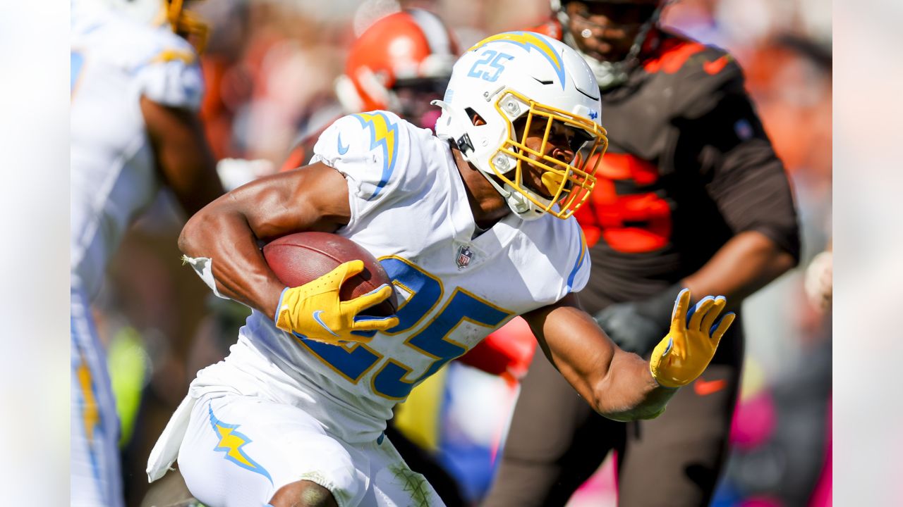 Photos: Chargers at Browns In-Game