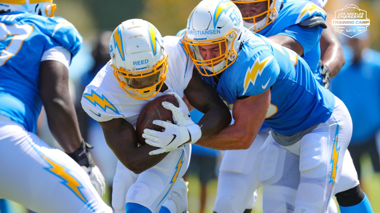 Chargers' Alohi Gilman dunks on SNF broadcast after dominant defensive game