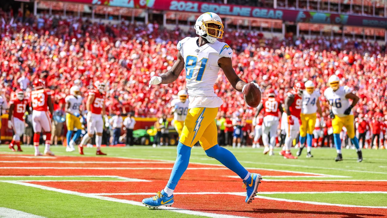 Photos: Chargers at Chiefs In-Game