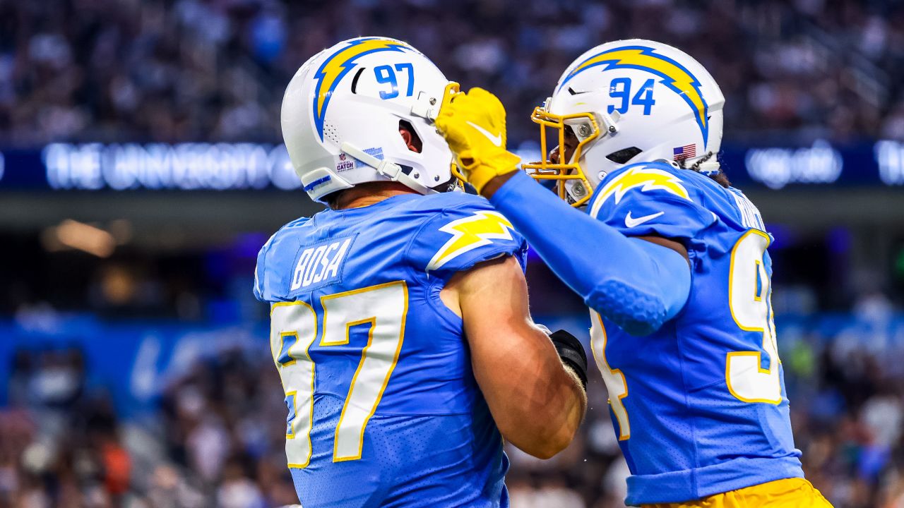 Snap Counts: Los Angeles Chargers vs. Las Vegas Raiders