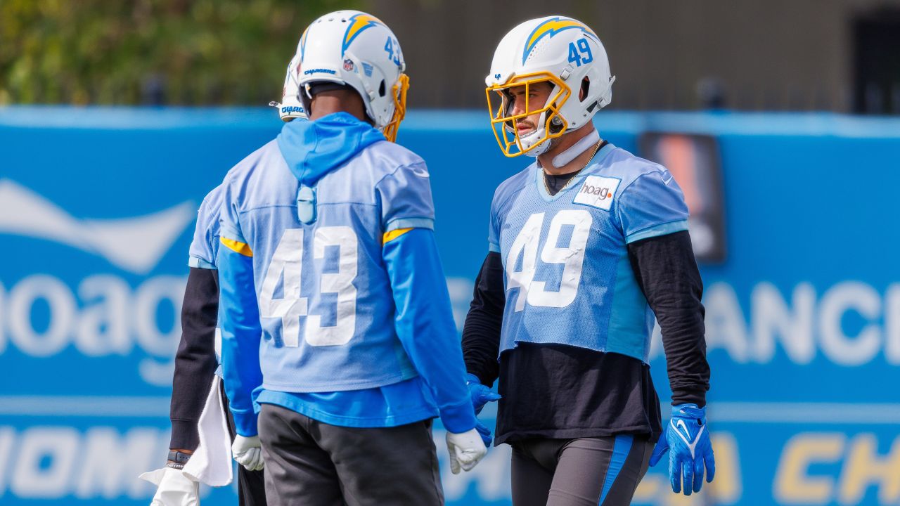 Los Angeles Chargers on X: Bosa family in the house. ¯\_(ツ)_/¯  #ChargersDraft  / X