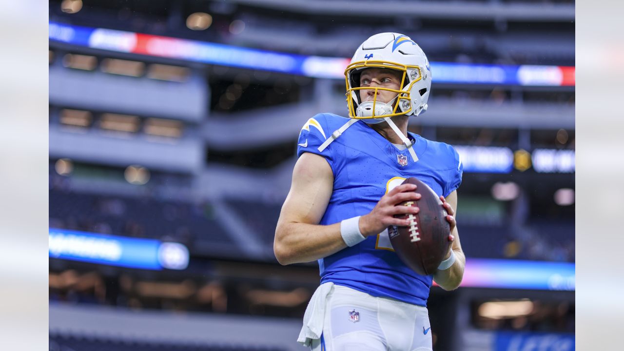 Los Angeles Chargers linebacker Andrew Farmer (92) runs during an NFL  preseason football game against the New Orleans Saints, Sunday, Aug. 20,  2023, in Inglewood, Calif. (AP Photo/Kyusung Gong Stock Photo - Alamy